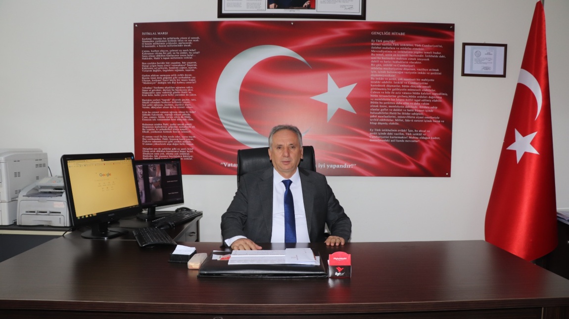 MÜRSEL TOPSAKAL - OKUL MÜDÜRÜ