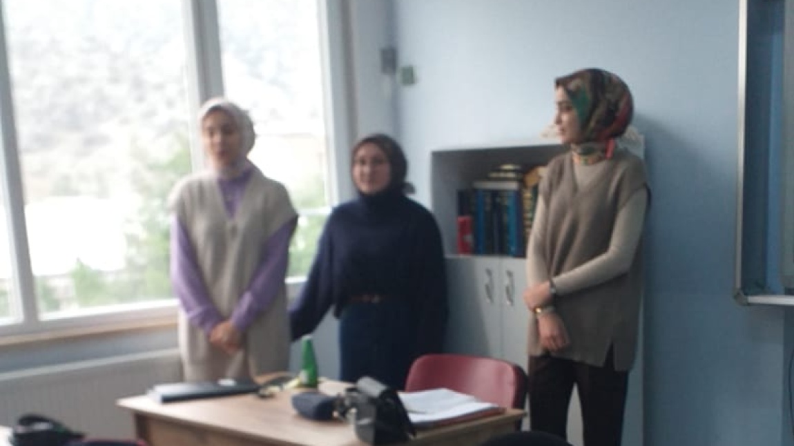 Okul birincisi Asel Nisa GEDİK, 12. sınıf öğrencilerimizle buluştu